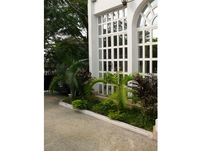 EMILTON St-Jean HOTEL